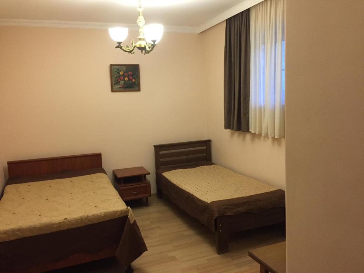 Piano Hotel Tbilisi Luaran gambar