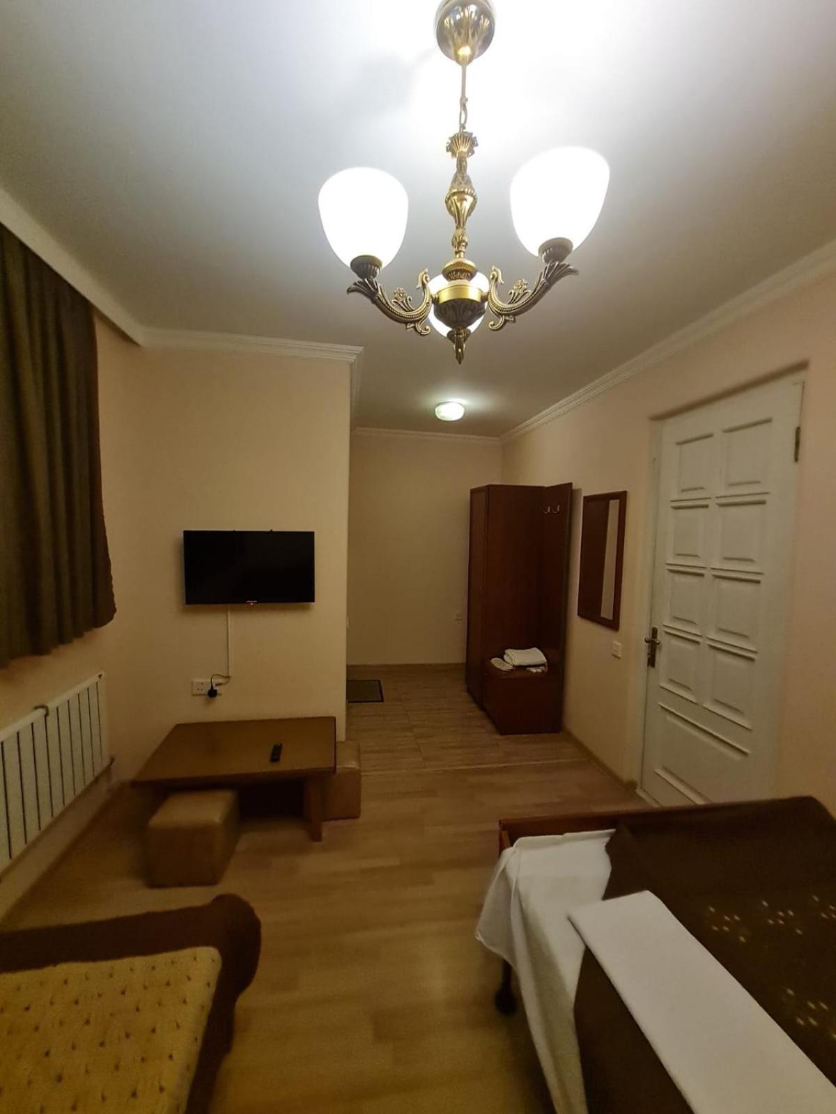 Piano Hotel Tbilisi Luaran gambar